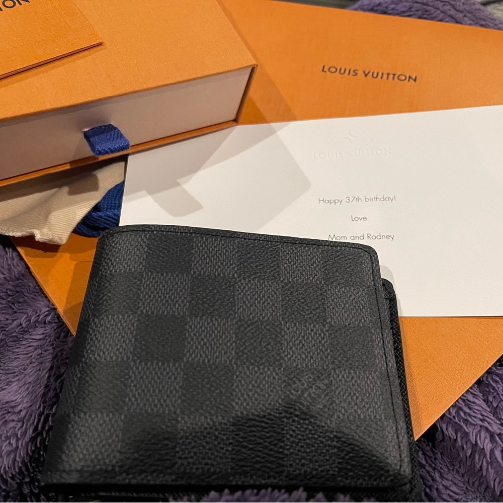 Louis Vuitton wallet NWT never used